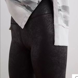 American eagle crackle leggings